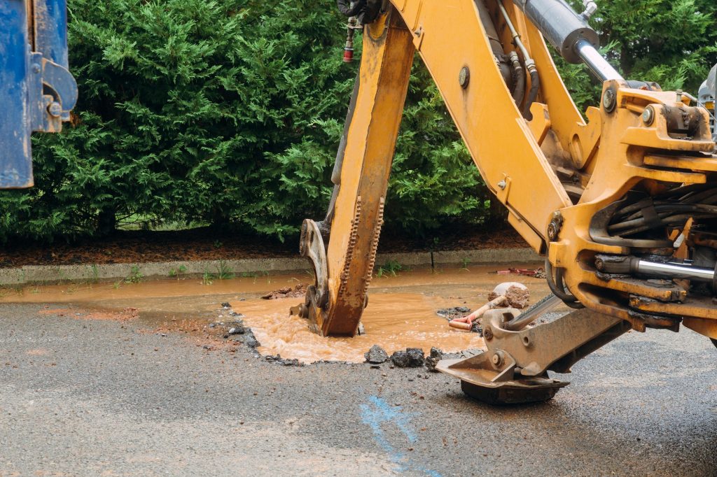 Trenchless water line repair